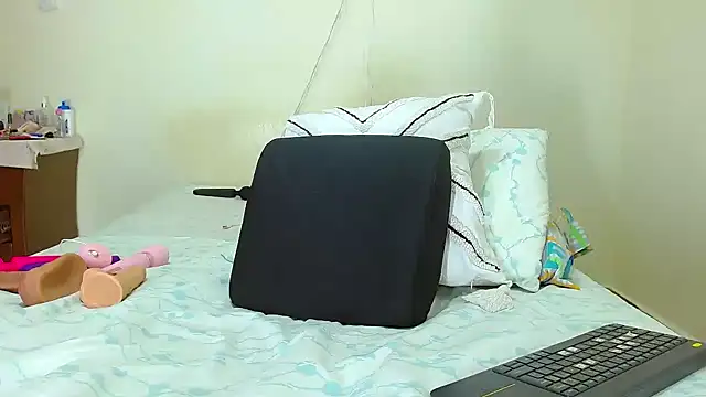 Katerineleon - show ass show pussy finger in pussy
