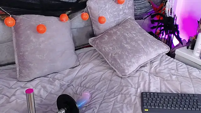 Moon_Water__ - spoil me please 😍🥰