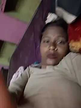 Hot_khusi753