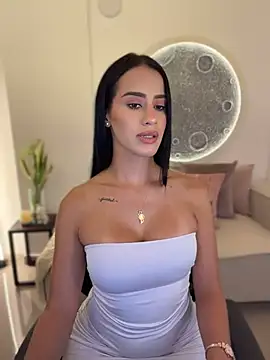 SarahhSmitth1 - Feeling your caresses makes me happy!🥰