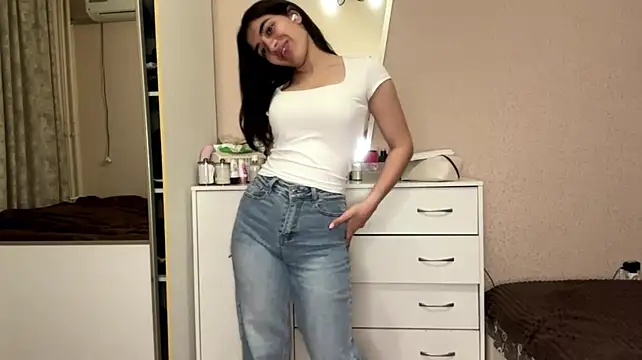 Ledi_Asthik - show my belly + feet