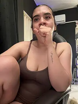 Alhaana_ - OPEN LEGS!! OPEN PUSSY!!