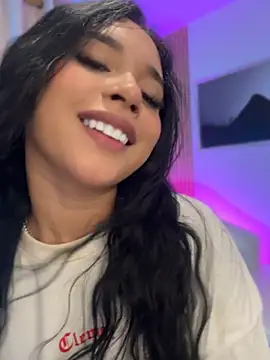 KiaraVixenn - Rub nipple and pussy