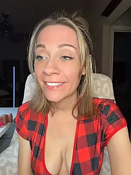 EdenDelilah1 - Lotion on Tits