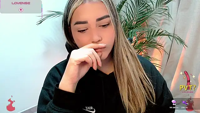 Lucia_star__ - Hard + suck nipples