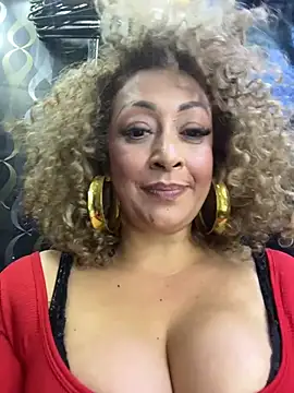 Katti_Barrera - Two fingers in my pussy 😈💦