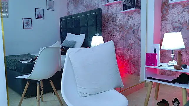Angelique_Angell - Finsting or fisting my pussy for you🥵