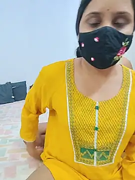 Your___Riya - Flash pussy in public🌺💋