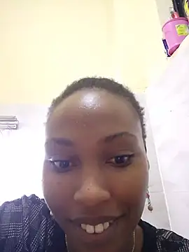 Nasty_boo_boo - spoil the queen