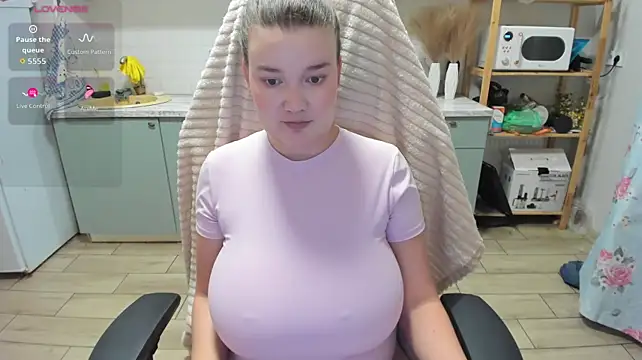 LinaElasm - oil boobs