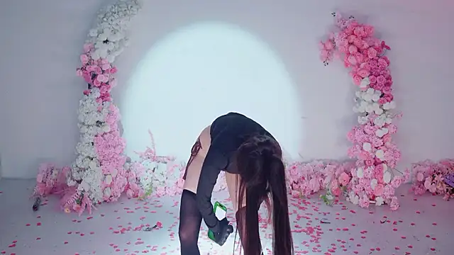 Luckygirls-339 - 岁岁的大奶茶~ 舞蹈继续