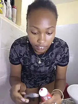 Nasty_boo_boo - spoil the queen