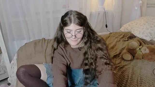 RuthMorse - MASTURBATION in panties with zoom