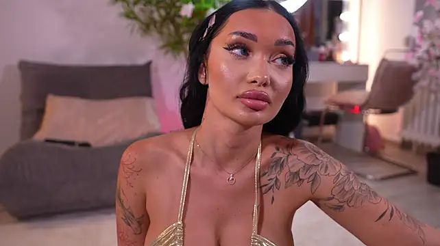 SashaFererra - Caress my pussy with your touch😈💦