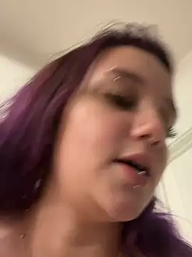 ErikaLuvX - oil on ass + spread it 💦
