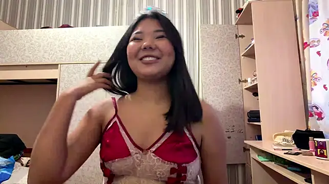 JohannaMickiewicz - Massage my boobs