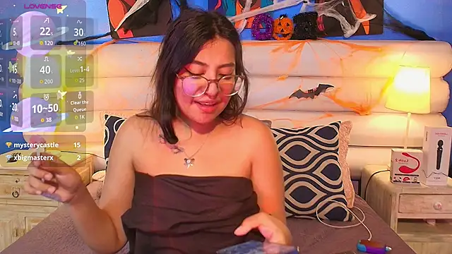 Milan_sweet - Show feet