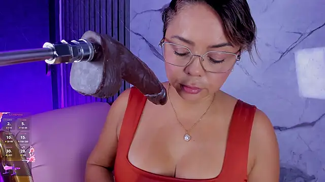 Shayra_boobs2 - 5 slaps on the buttocks