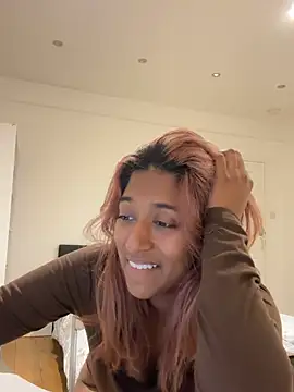 DonnaShy - Sexy Poses🫦