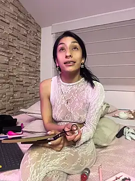 Lucyjoi - Make me cum!!