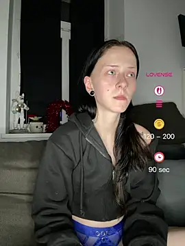 Adrixnx22 - Anal Plug + König bekommt 10 Bilder 😈