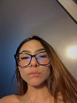 Amira_cute2 - dildo cowgirl+control 4 time