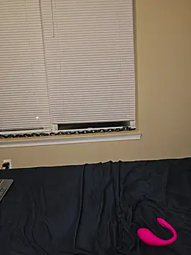 AmethystFoxx - Stretch ass wi/ thickest realistic dildo