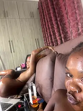Pinkieyy - Fuck with dildo