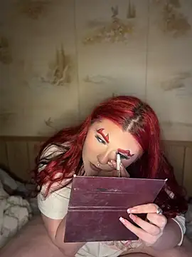 Babyizzie - first plug of the night!