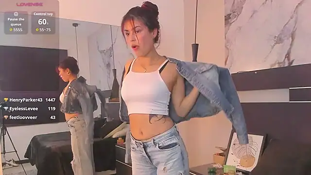 BonnieMiles_ - Fucking with a dildo