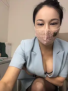 TopAlice566 - 裸露美胸1分钟