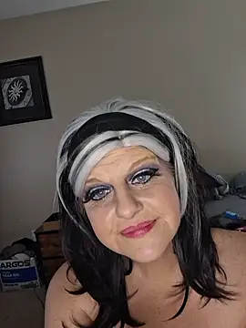 PiSeas - Spread pussy and show Ass