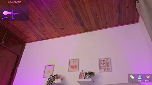 Malka_Burning - PLUG LIGHTS FIGERING PUSSY ❤️