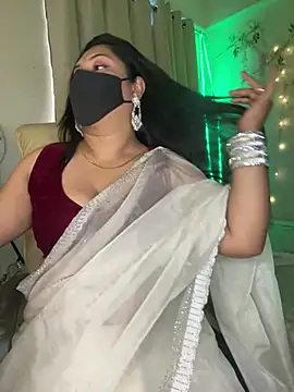 Indian_queen007 - show nude ass