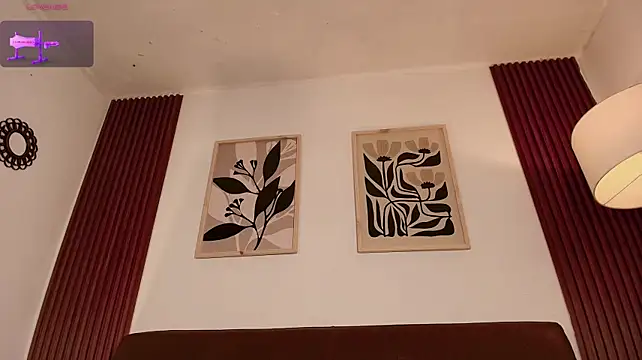 Hilaryebony_ - Fuckme so hard that my pussy make SQUIRT