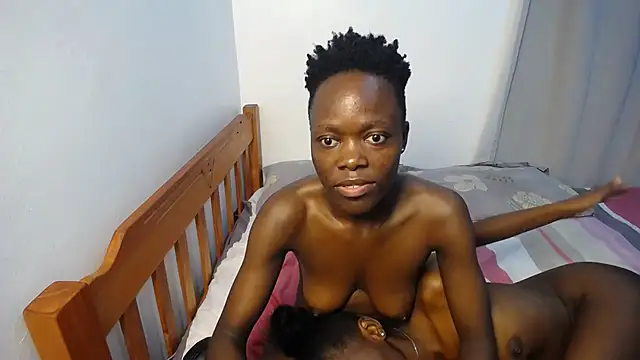 Melaninmagicc - cumshow / pussy fuck / squirt / buttplay
