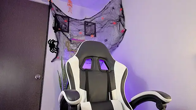 Arteemiiis' Live XXX Chat