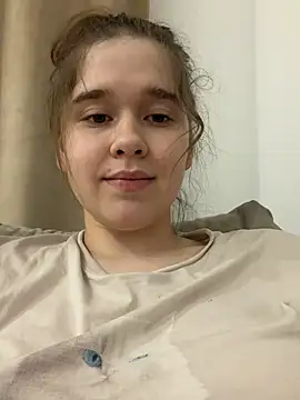 HornyGirlH - SHOW ASSHOLE IN DOGGY