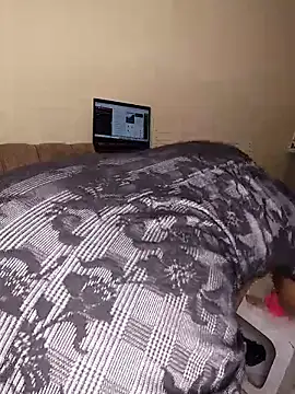Nasty_boo_boo - spoil the queen