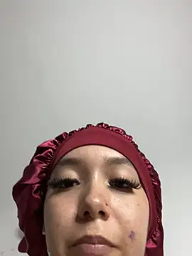Alaia_princess - oil on the buttocks