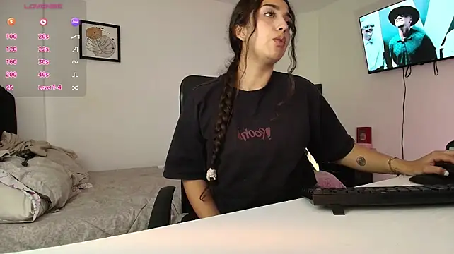 Estefany777 - suck toes