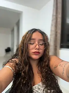 CurlyGirl_1 - Open pussy close up