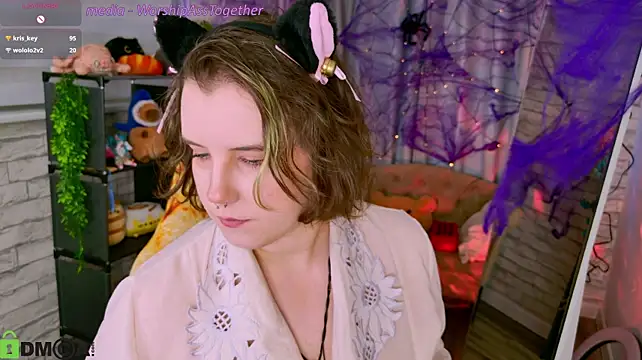 Candyy_Yeah - Play with tits close