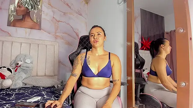 EvelynXSinclair - DILDO PUSSY+ SQUIRT
