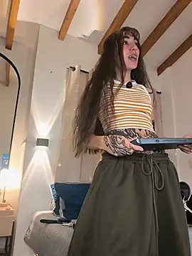 Cami_Zapata1 - naked with oil on my ass