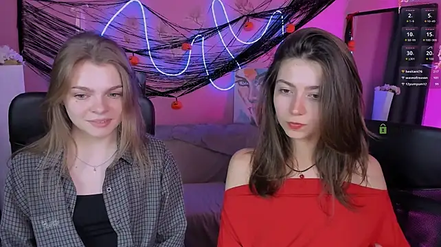 Kitniss_dreamy - flash boobs