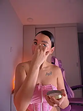 Hips_hannah - FINGER ON MY ASS