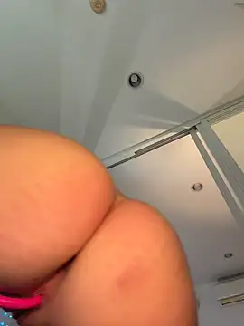 XEye_Candy - HARD FINGERING PUSSY CLOSE UP