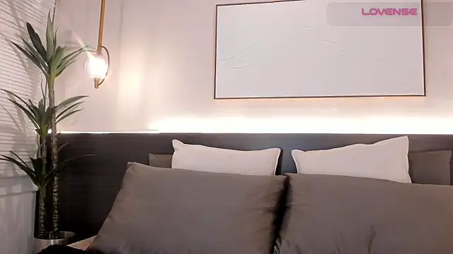 GretaVelvet - Assjob + Fingering Pussy