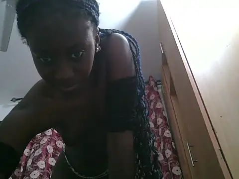 Darkpretty23 - make daddy cum